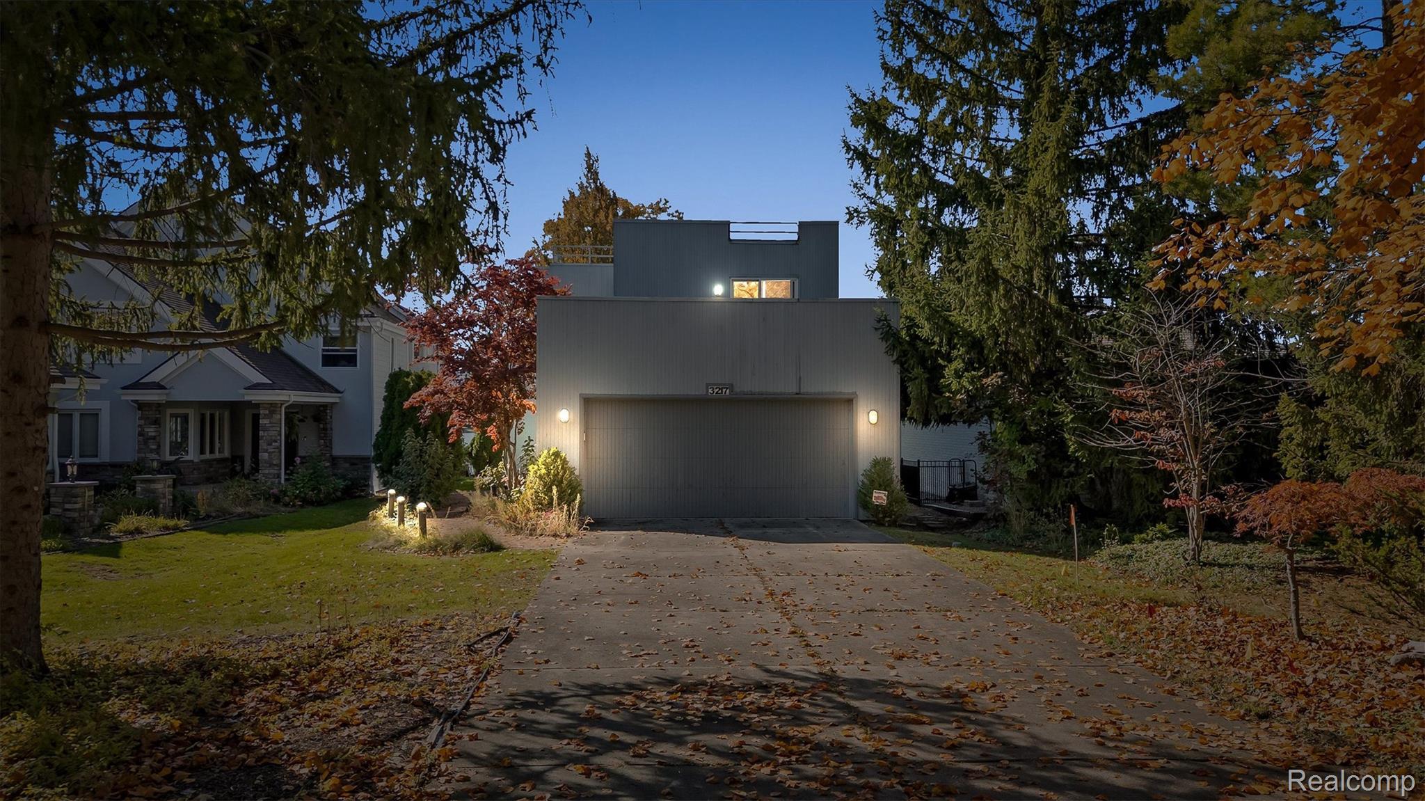 3217 Interlaken Street