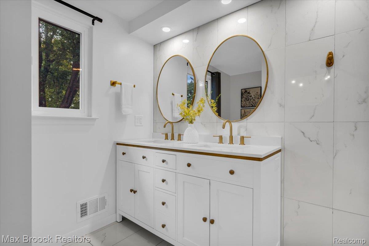 466 Rolling Rock Road