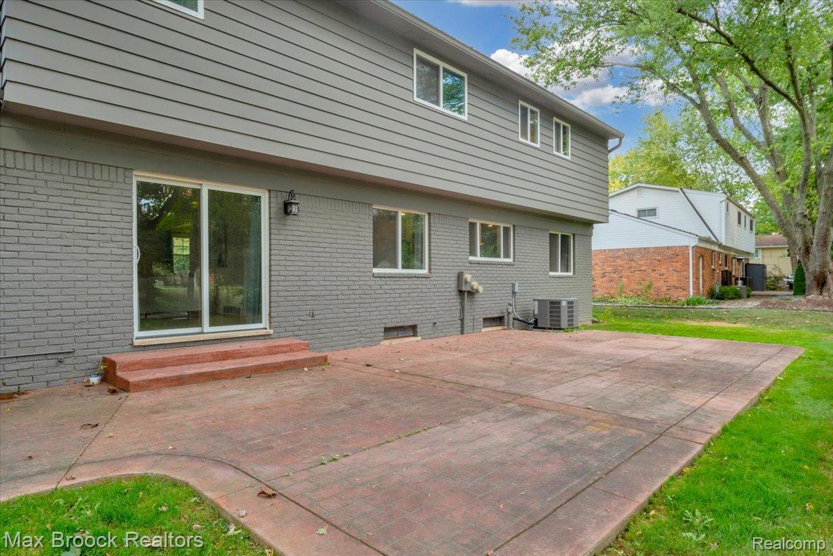 466 Rolling Rock Road