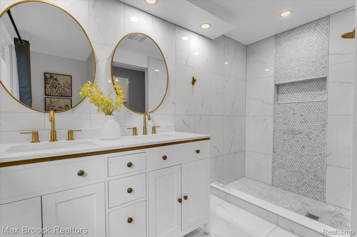 466 Rolling Rock Road