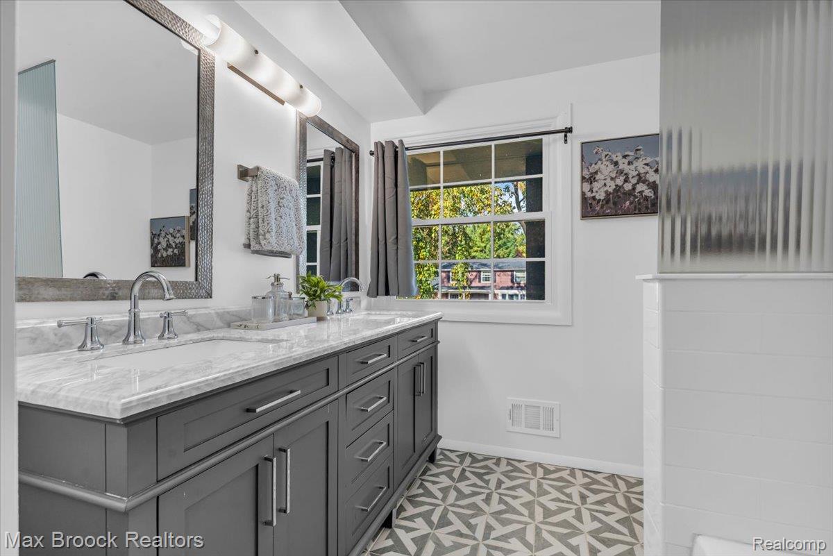 466 Rolling Rock Road