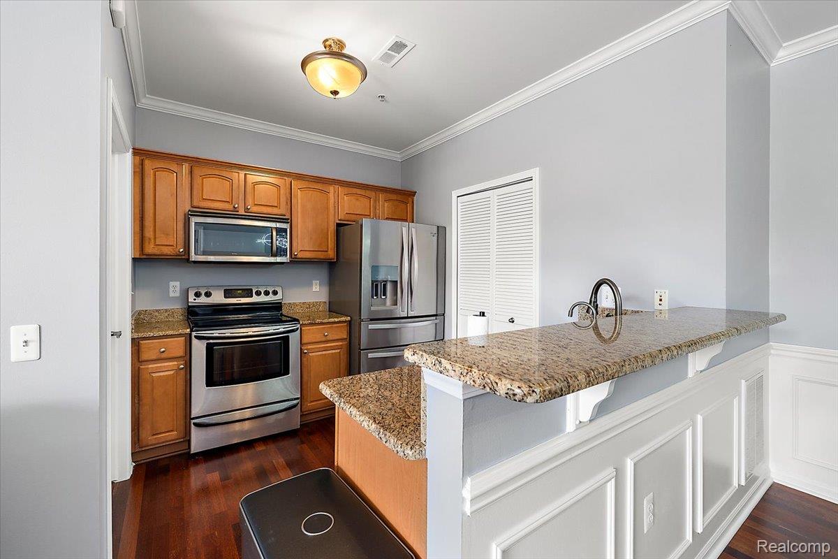 7779 Ambassador Drive