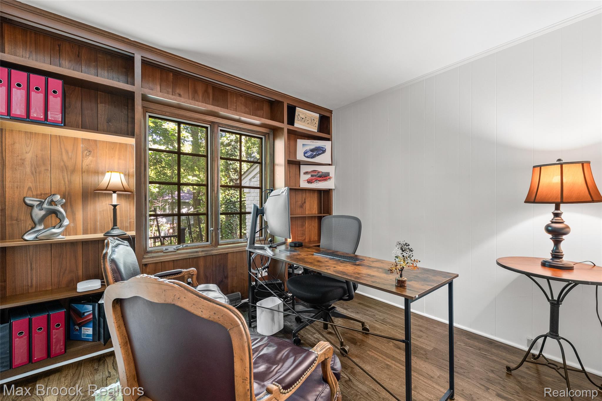 433 Whippers In Court