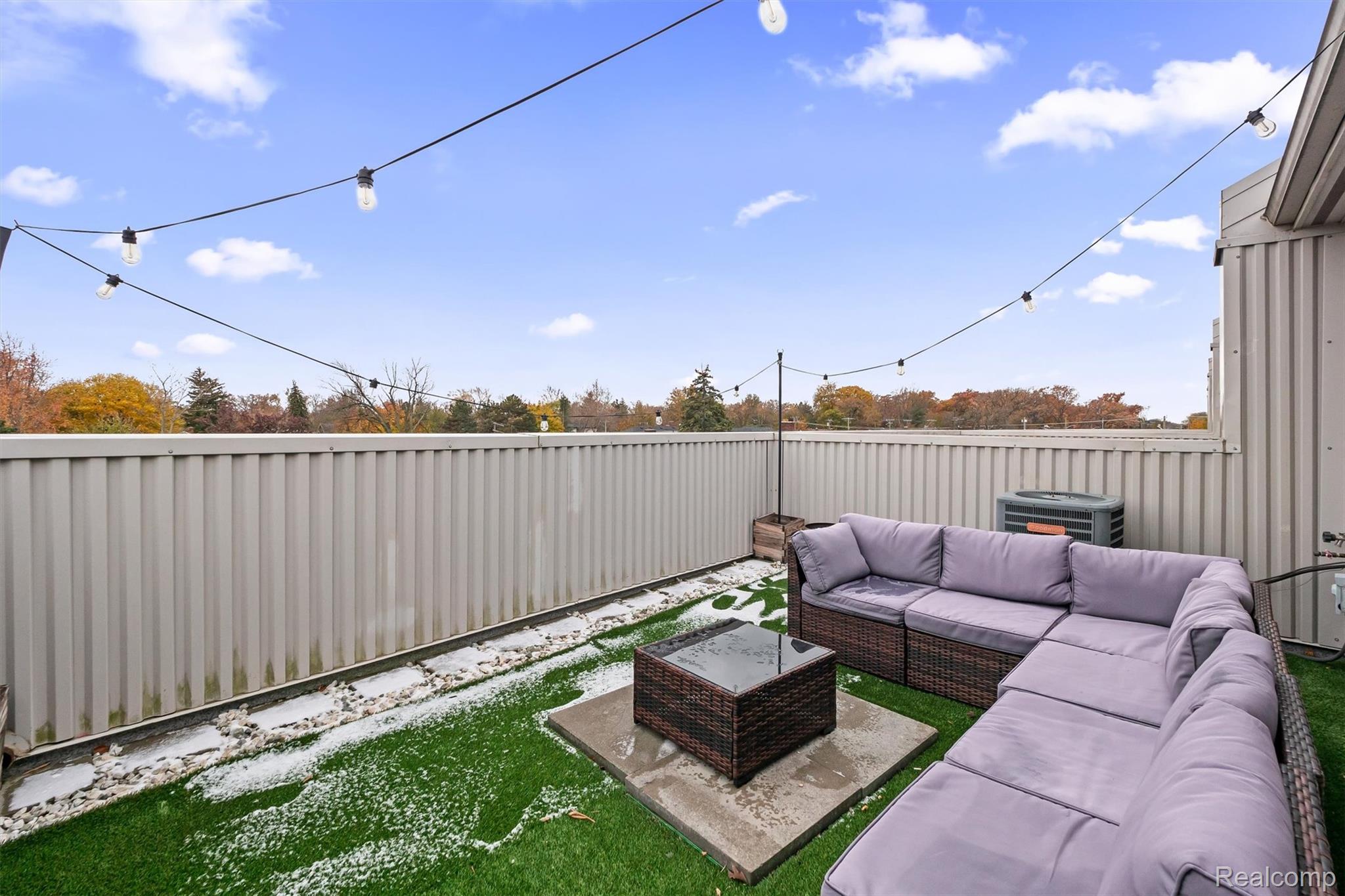 670 W 11 Mile Road