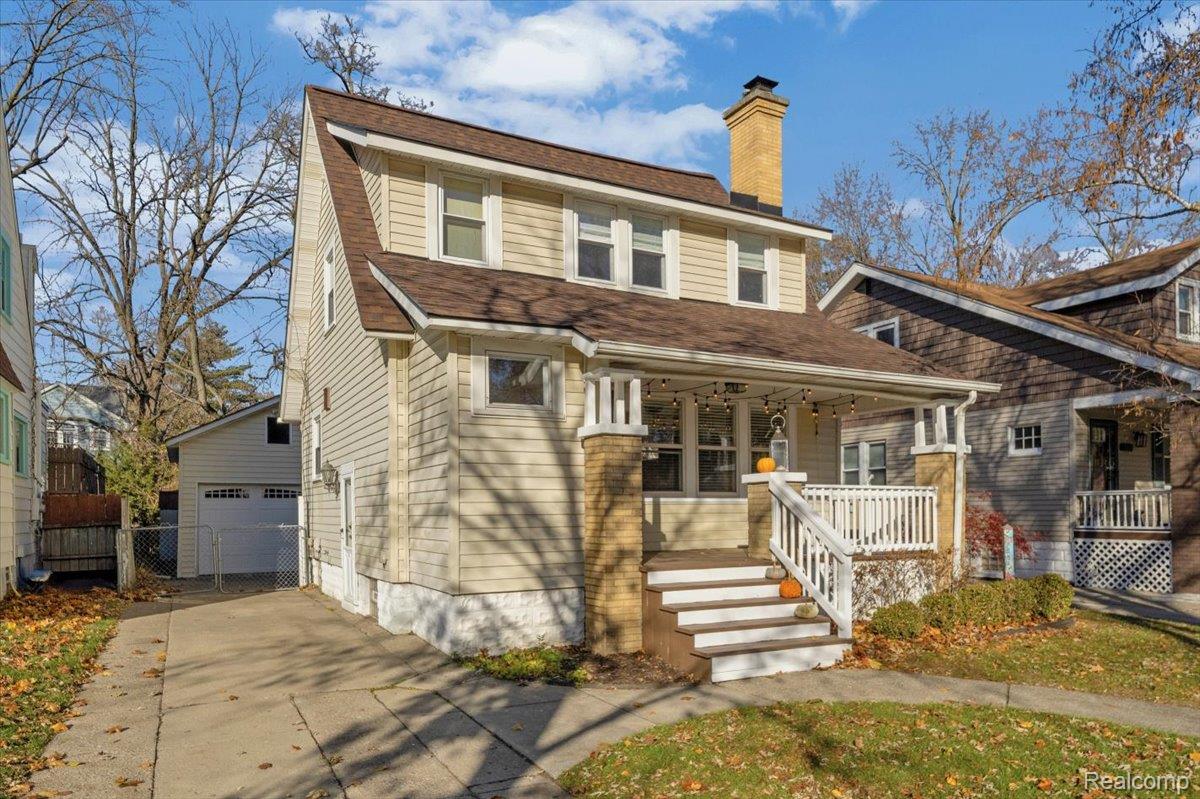 724 W Cambourne Street