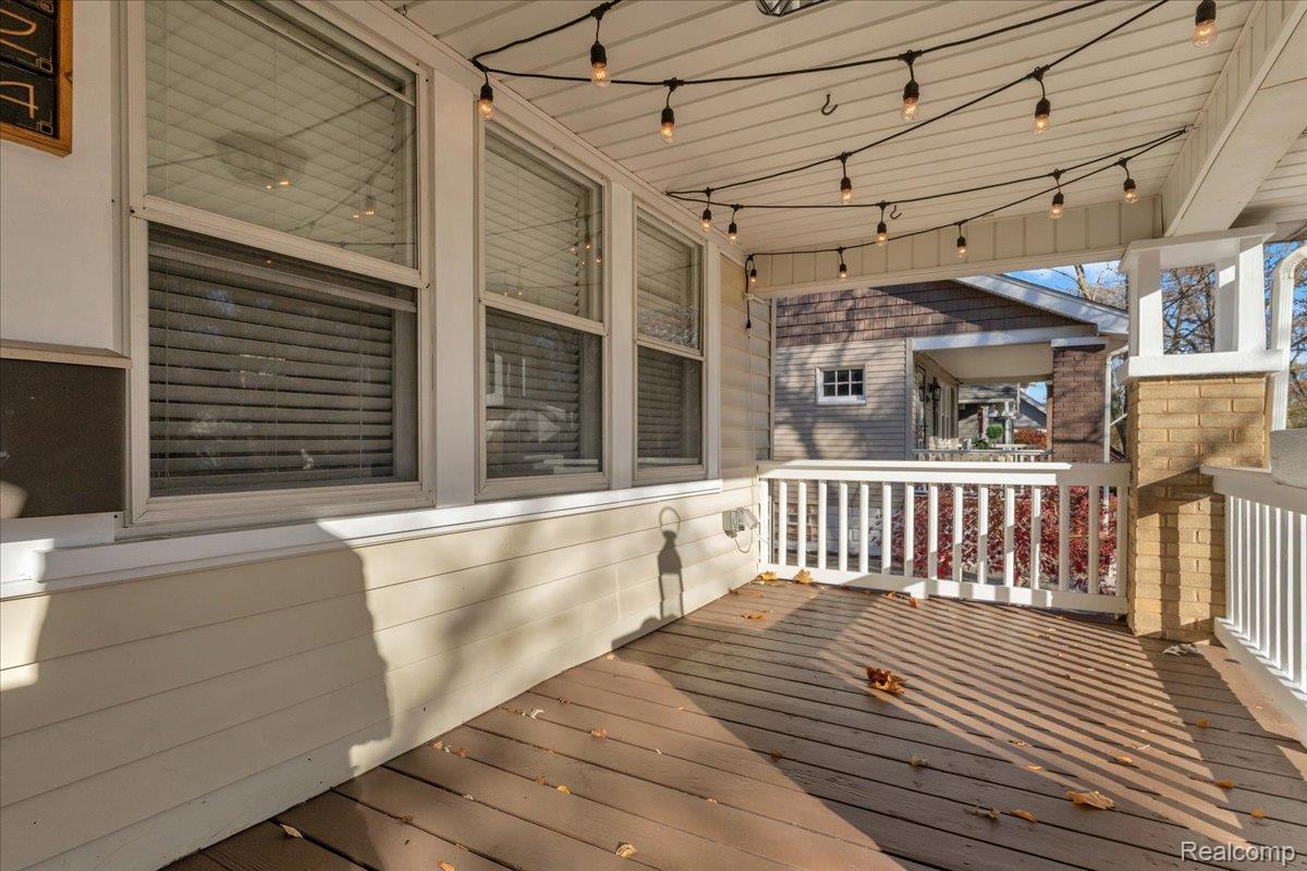 724 W Cambourne Street