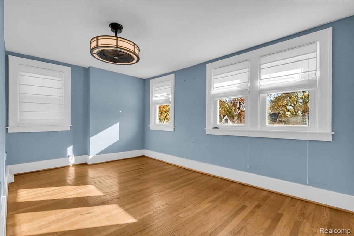 724 W Cambourne Street