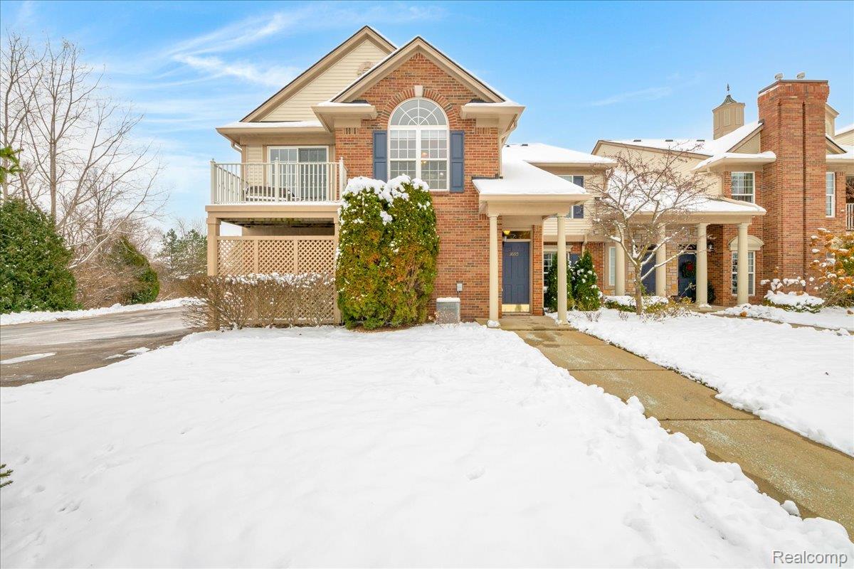 3695 Oakmonte Boulevard