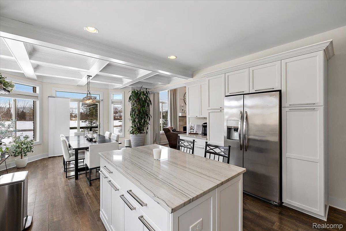 56844 Topaz Drive
