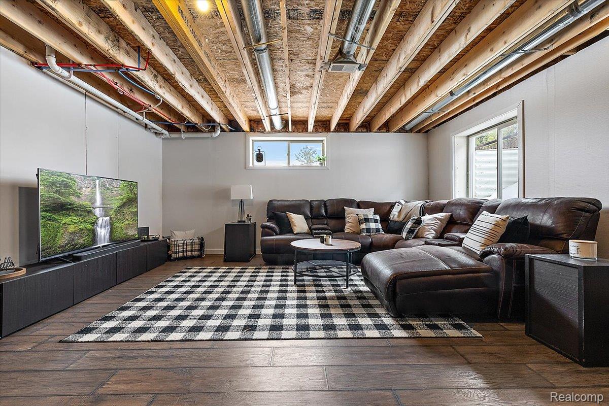 56844 Topaz Drive