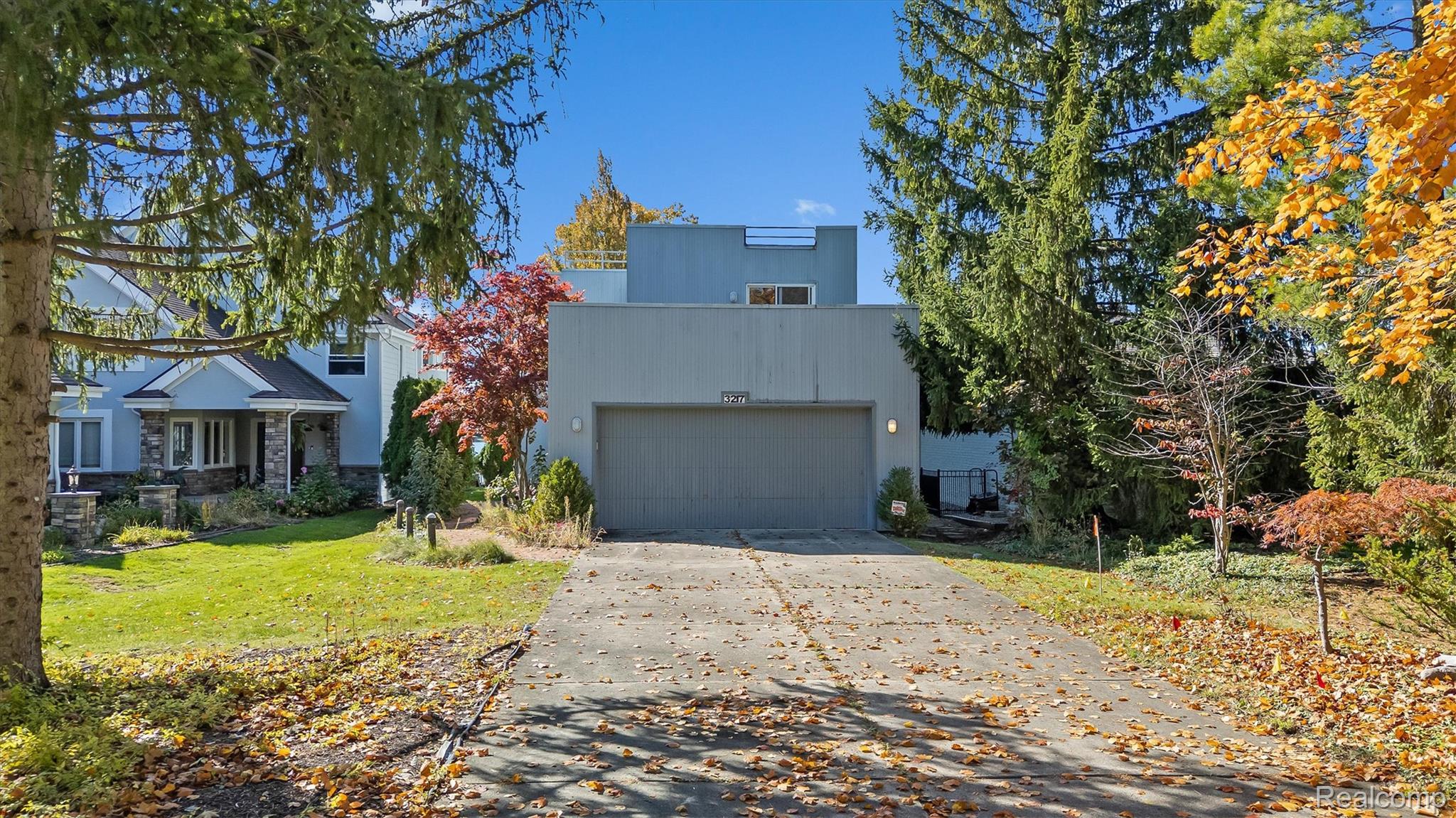 3217 Interlaken Street