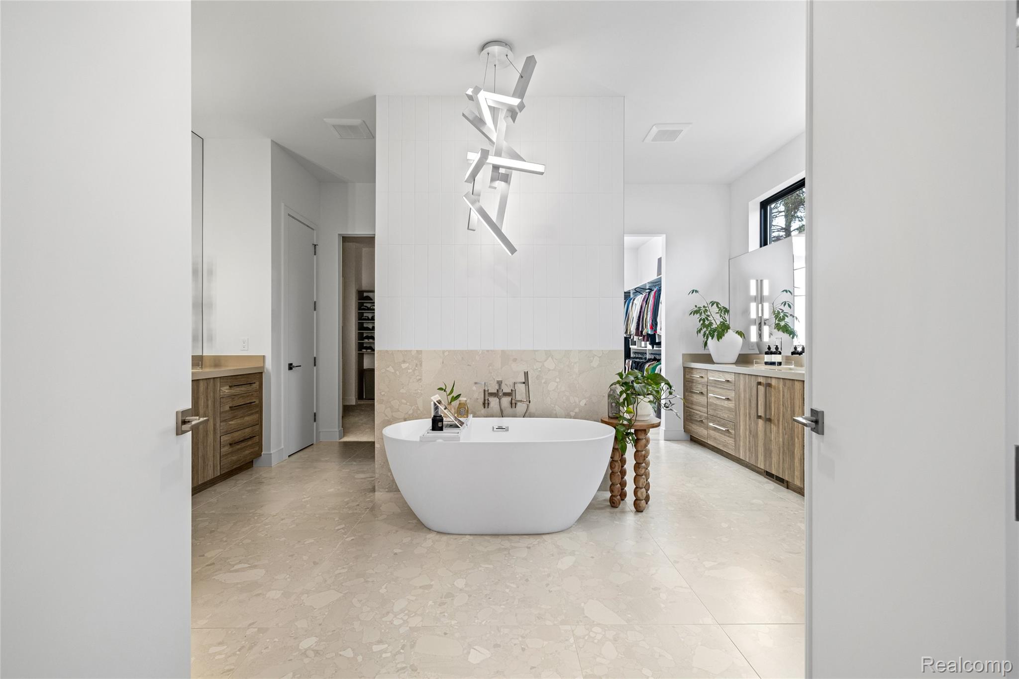 3026 Heron French Provincial