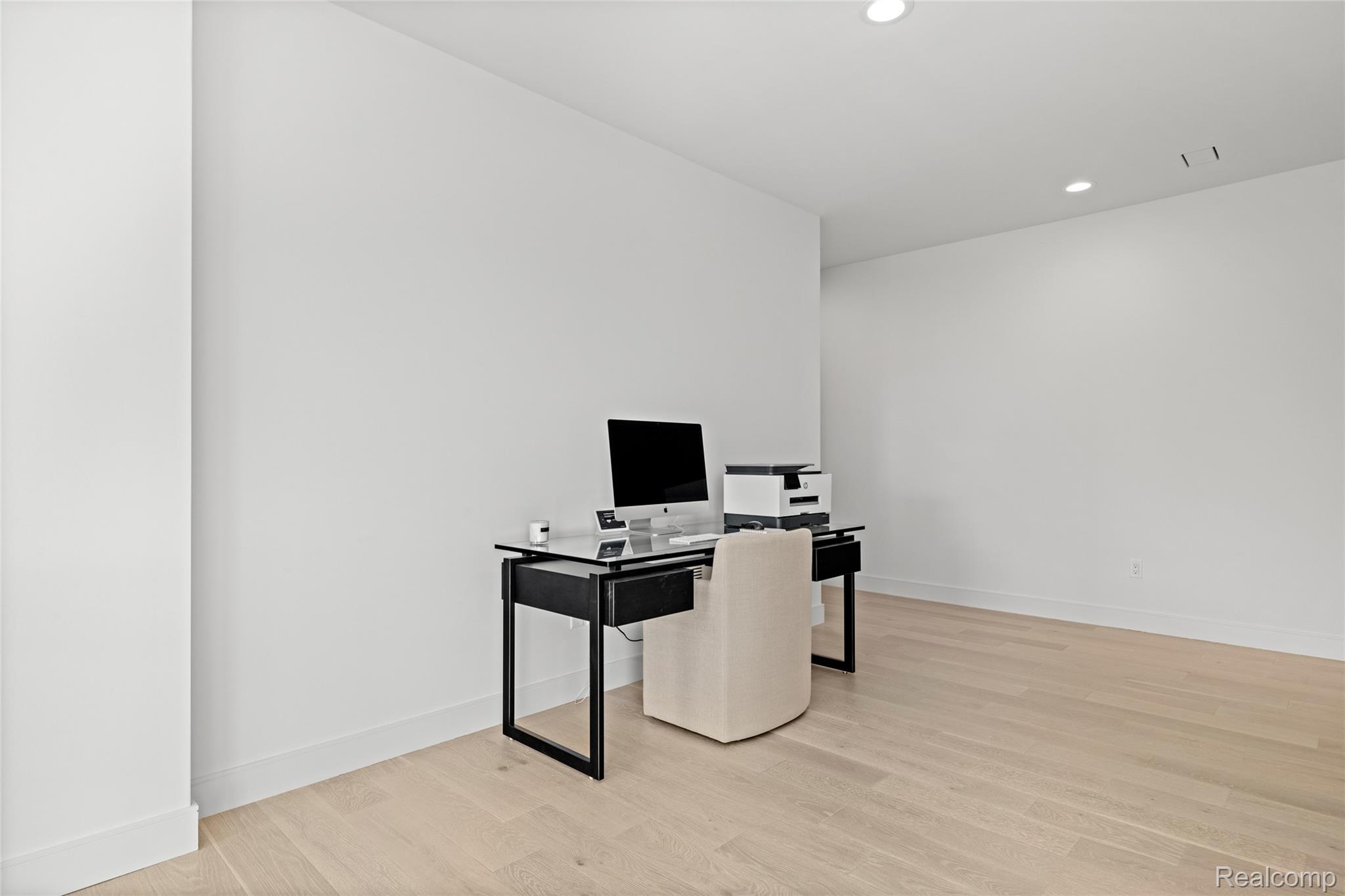 3026 Heron French Provincial