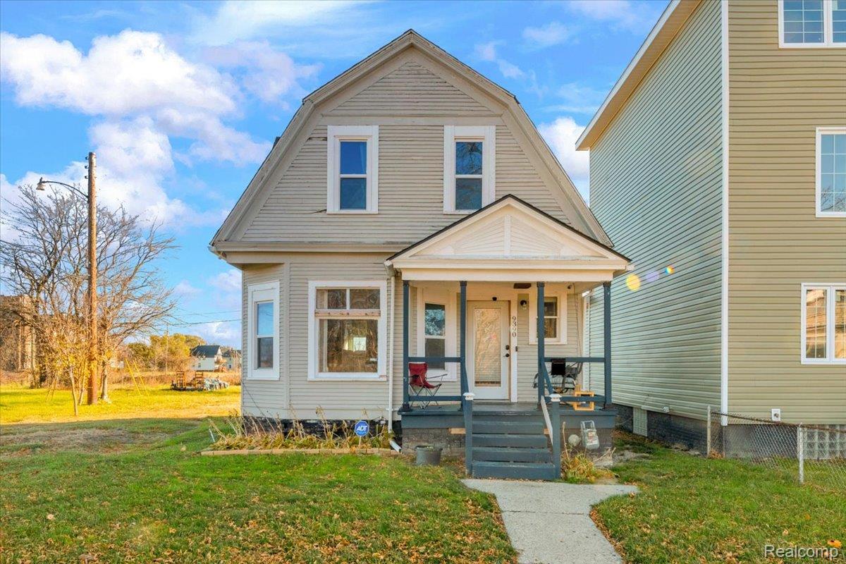 9390 Emmons