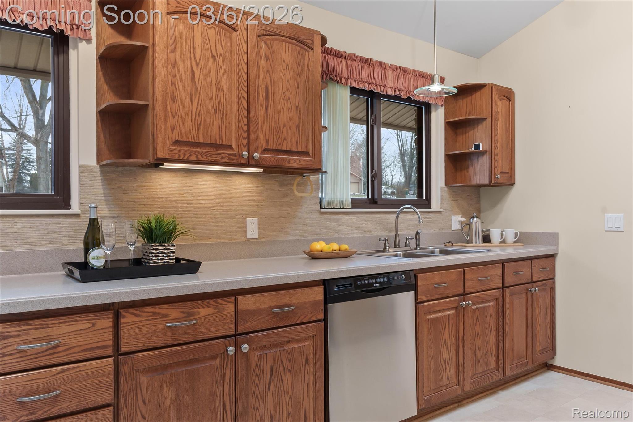 33420 Quaker Valley Road