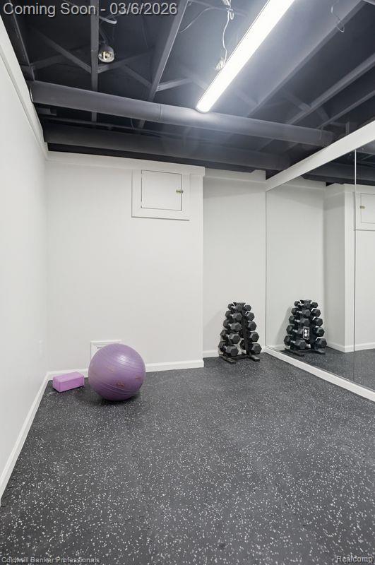 23715 Overlook Circle