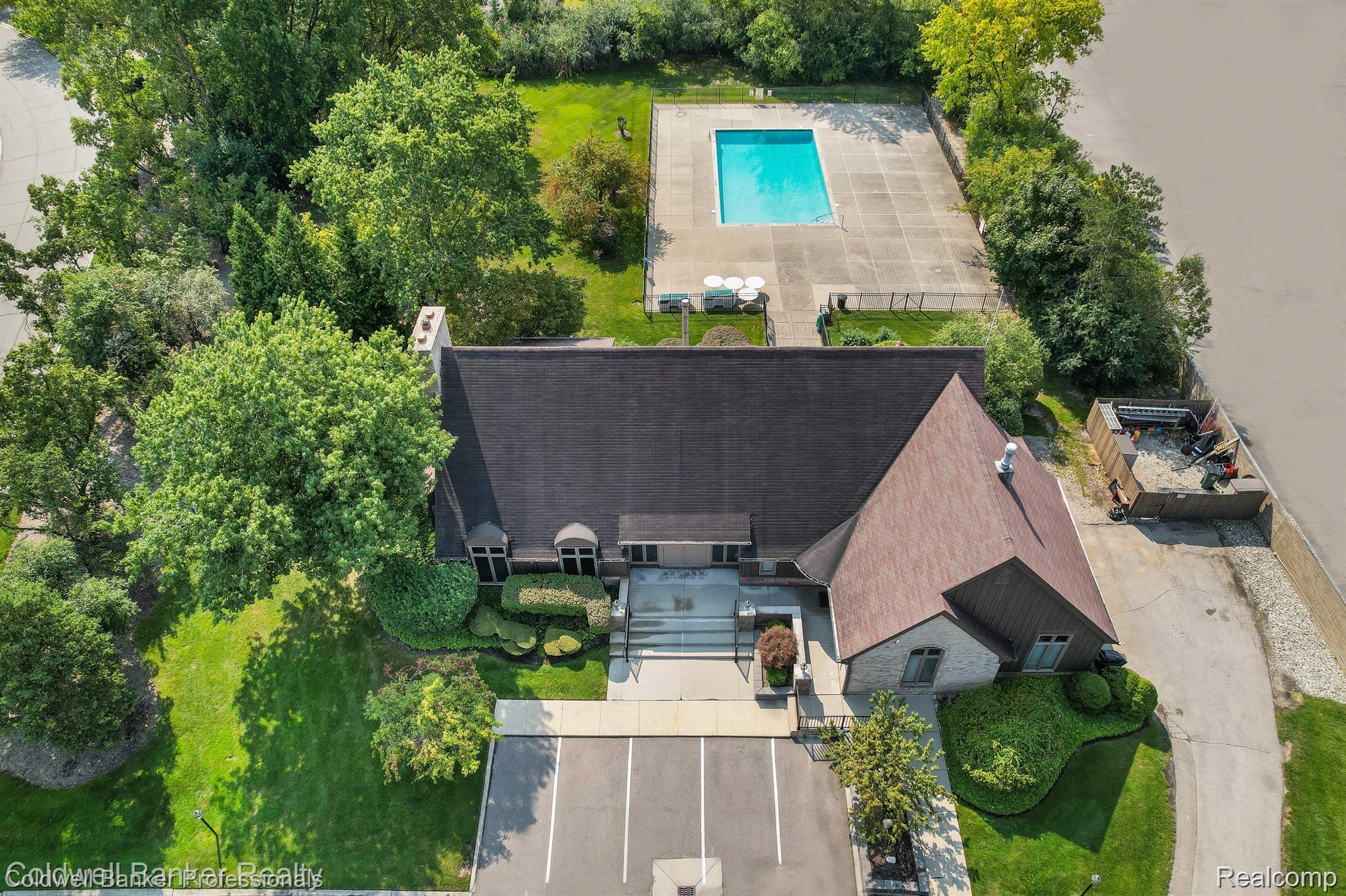23715 Overlook Circle
