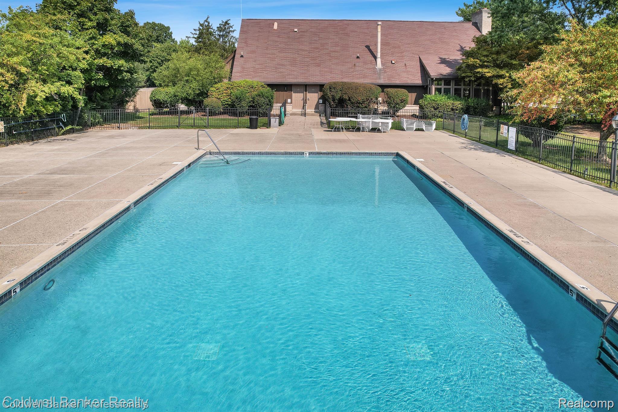 23715 Overlook Circle