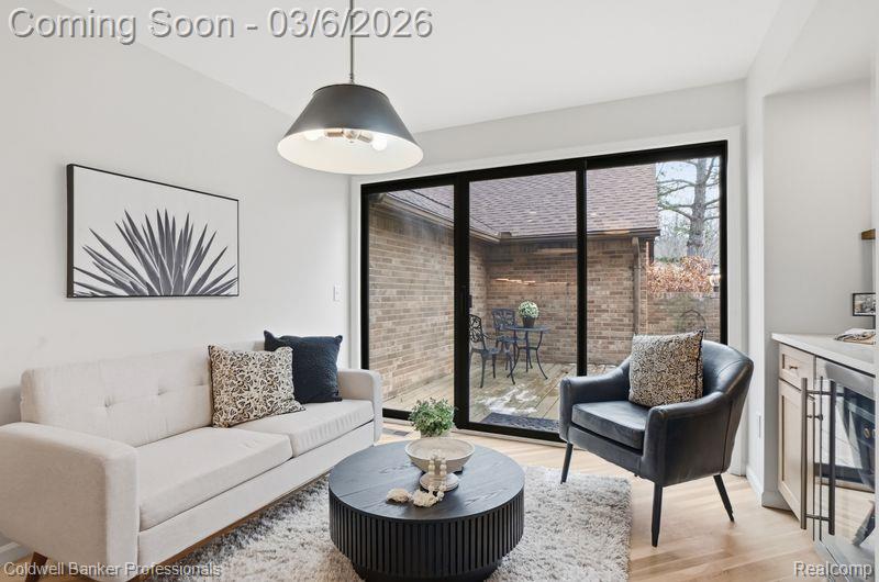 23715 Overlook Circle