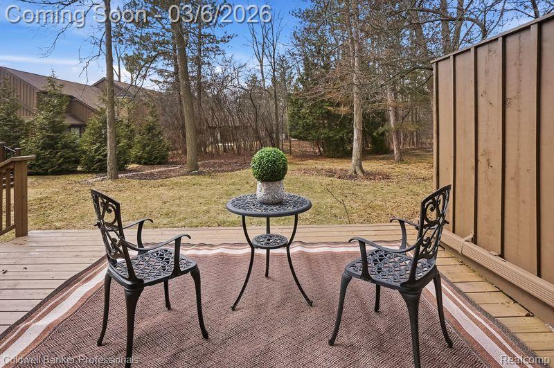 23715 Overlook Circle