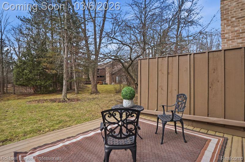 23715 Overlook Circle