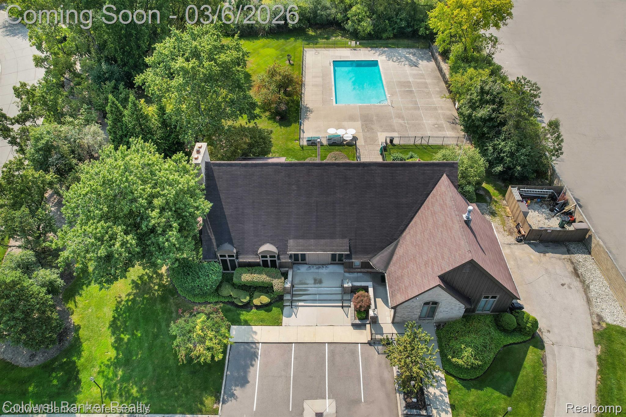 23715 Overlook Circle