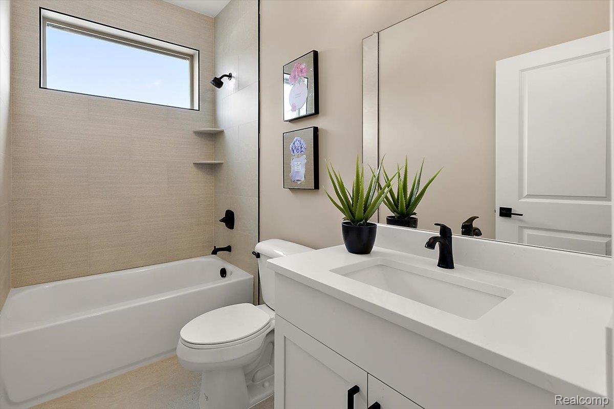 56667 Via Bellano 32