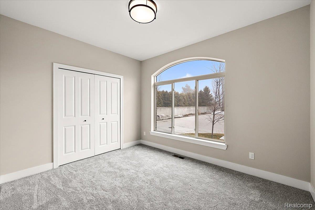 56667 Via Bellano 32