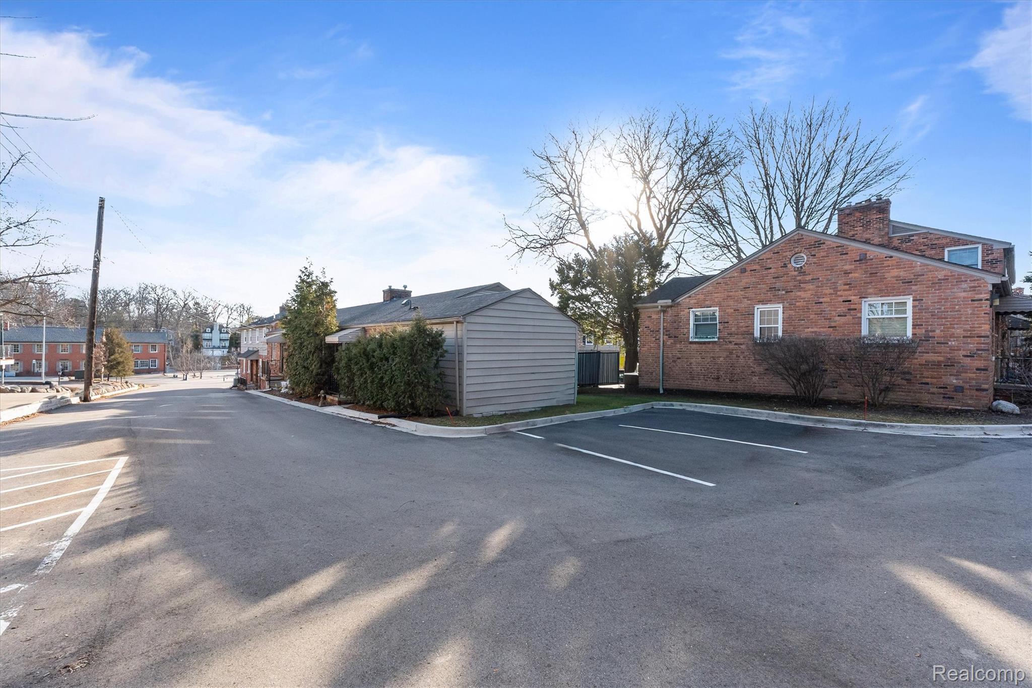 583 N Old Woodward Avenue