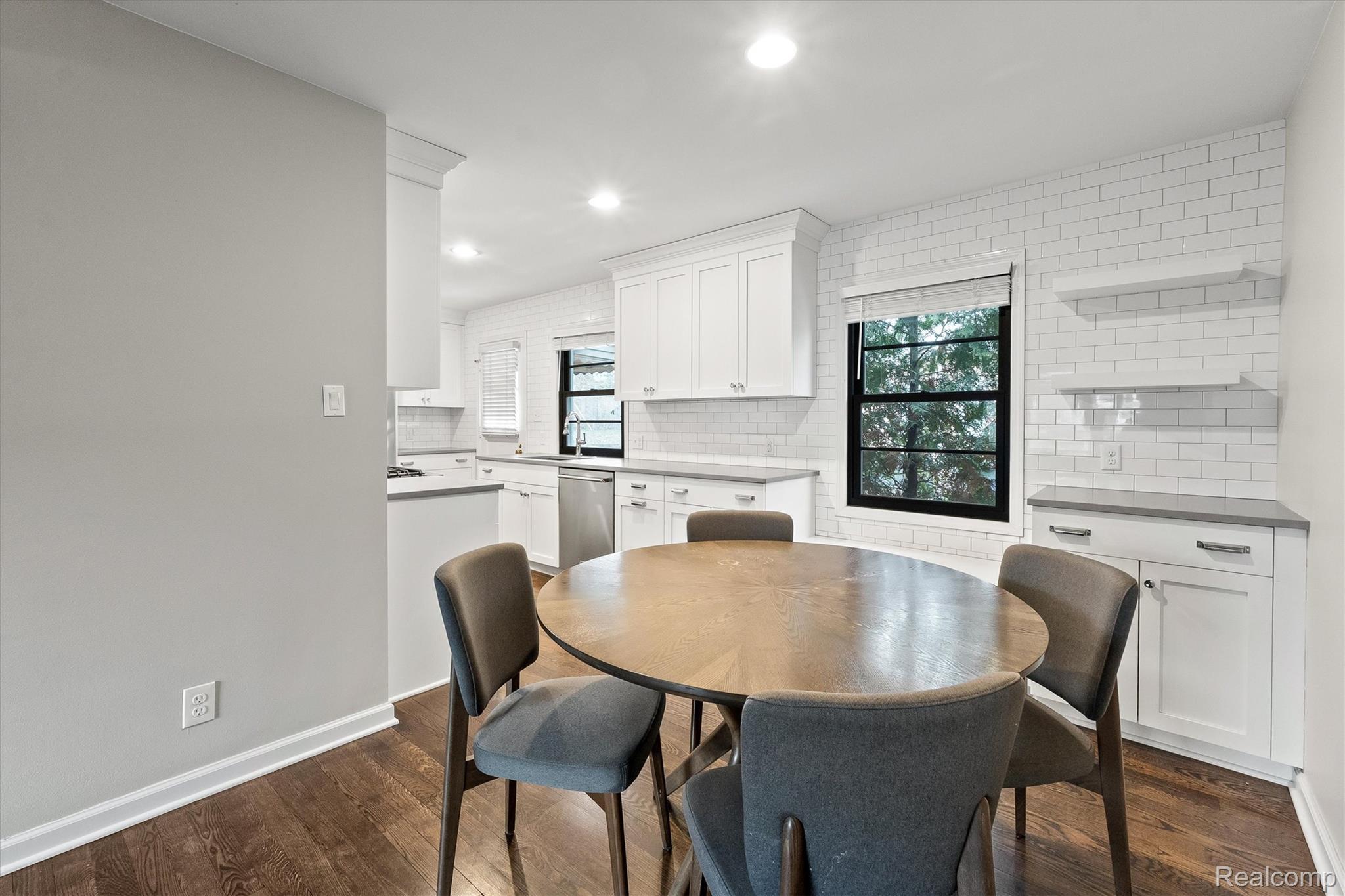 583 N Old Woodward Avenue