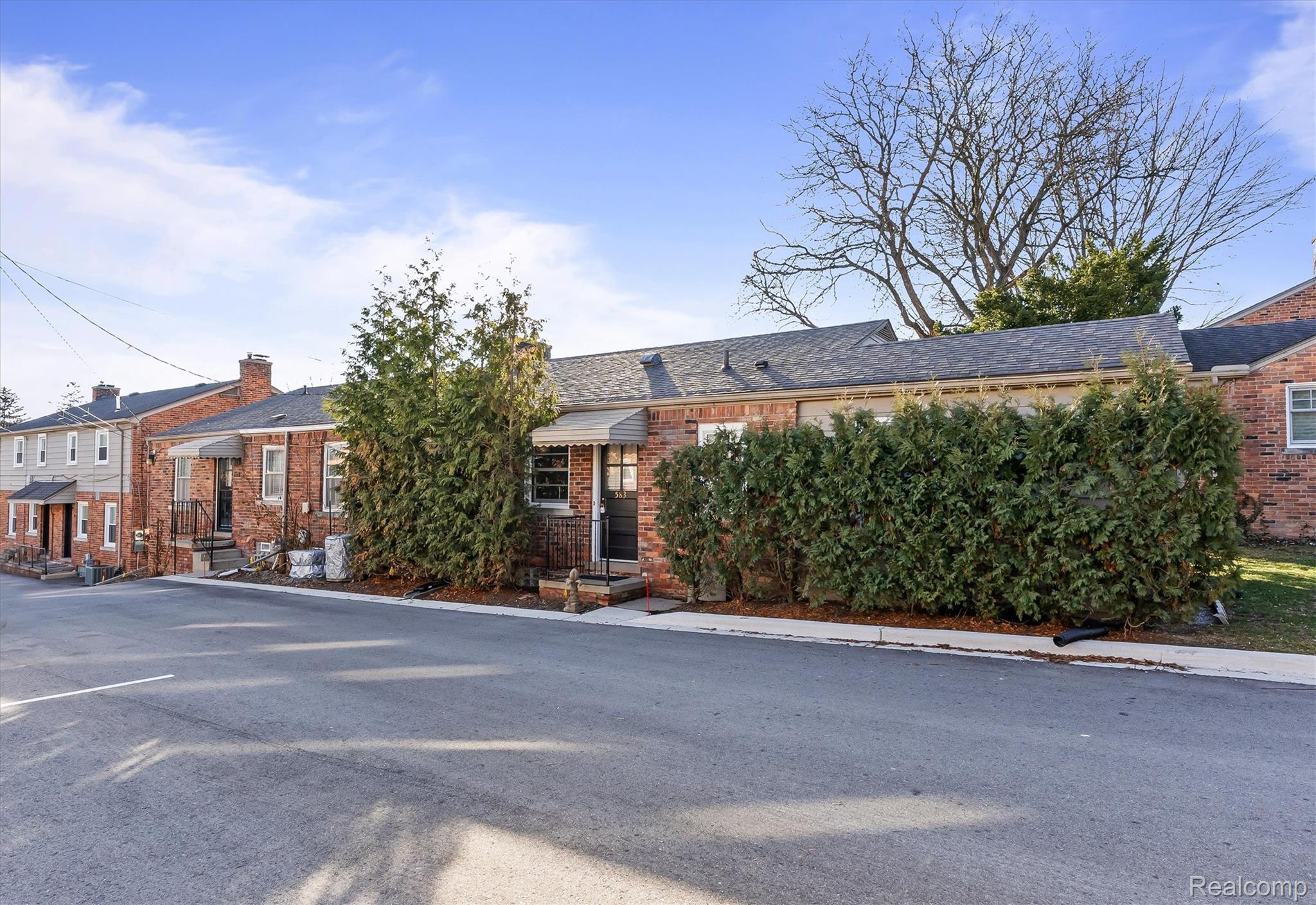 583 N Old Woodward Avenue