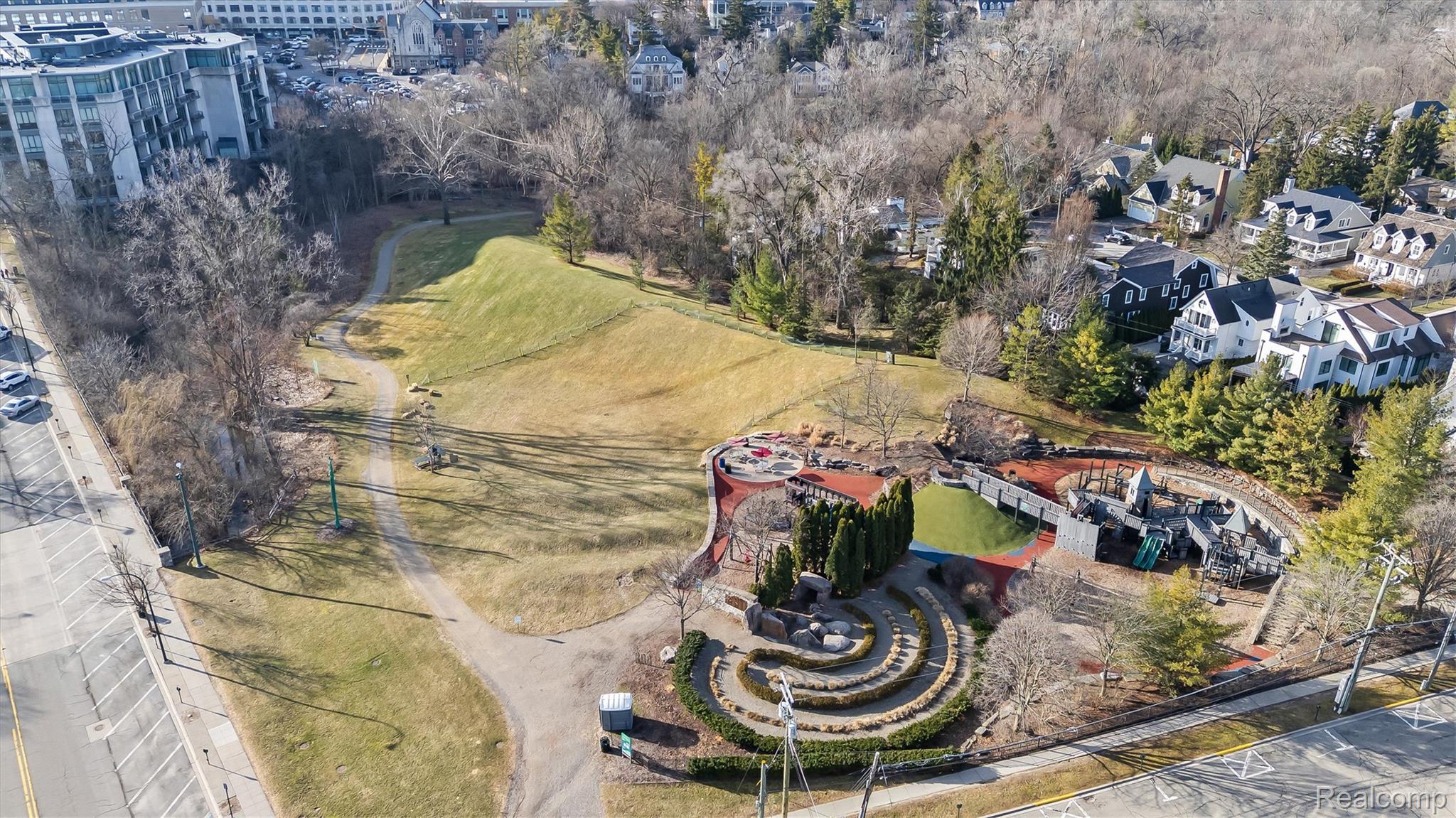 583 N Old Woodward Avenue