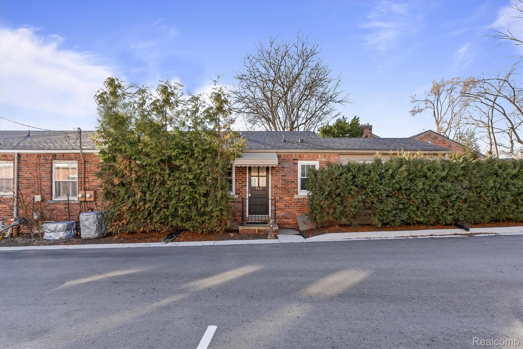 583 N Old Woodward Avenue