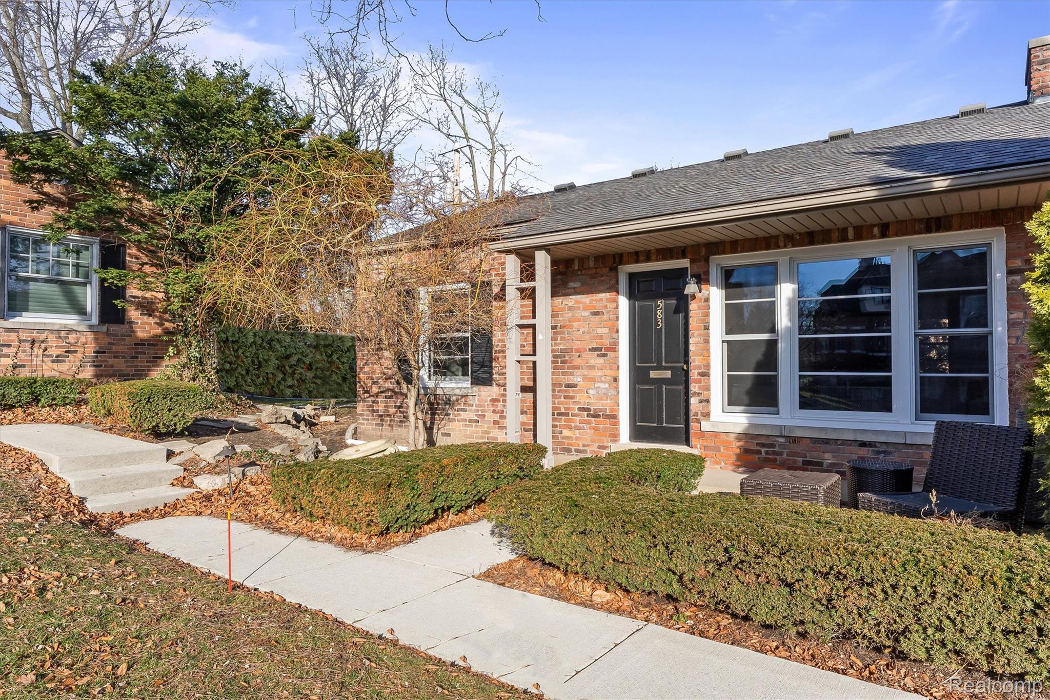 583 N Old Woodward Avenue