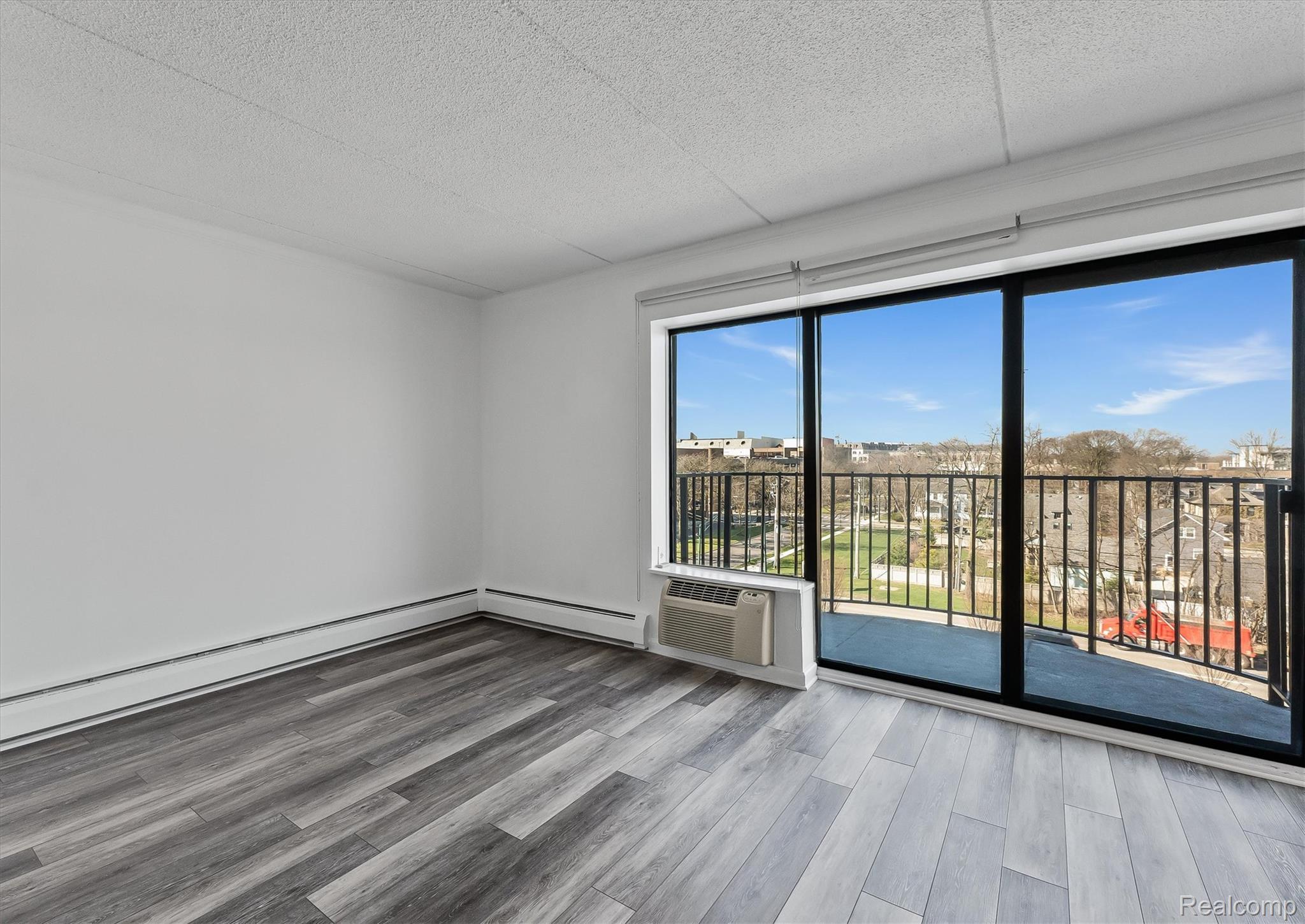 35300 Woodward Avenue 507