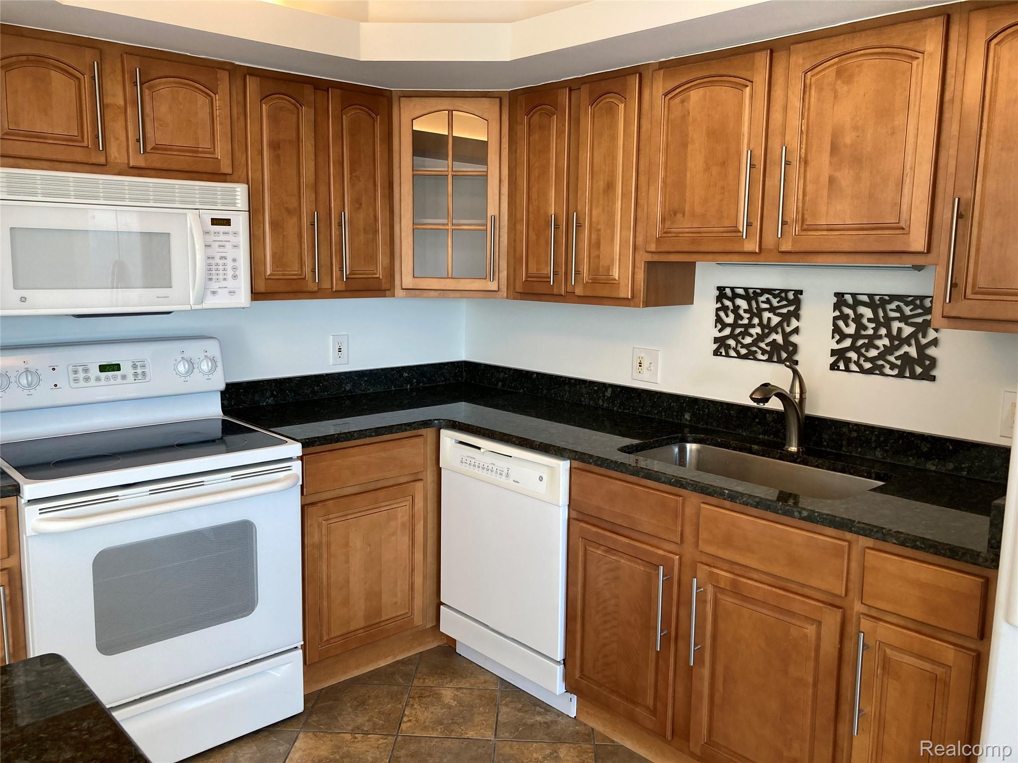 35300 Woodward Avenue 507