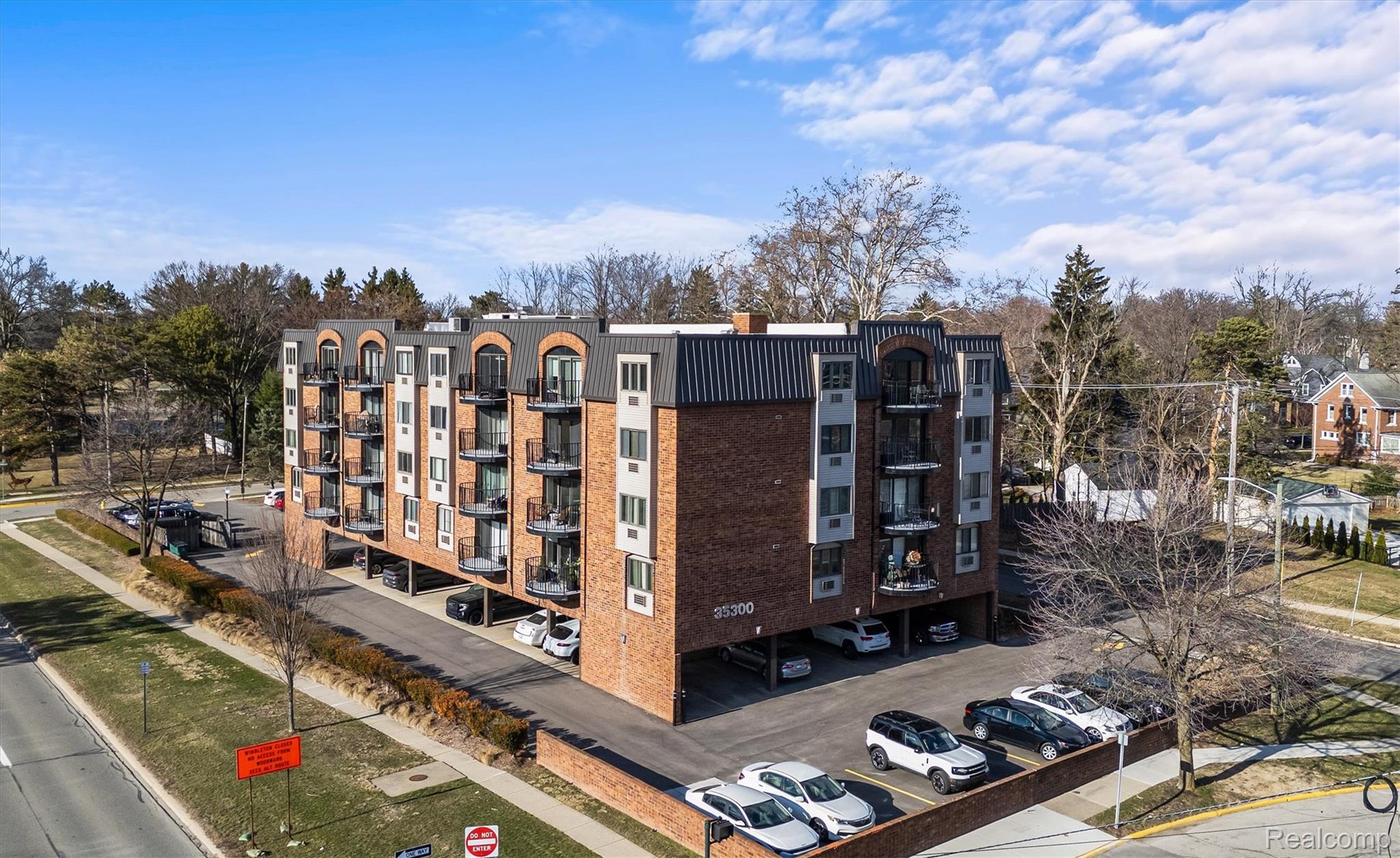 35300 Woodward Avenue 507