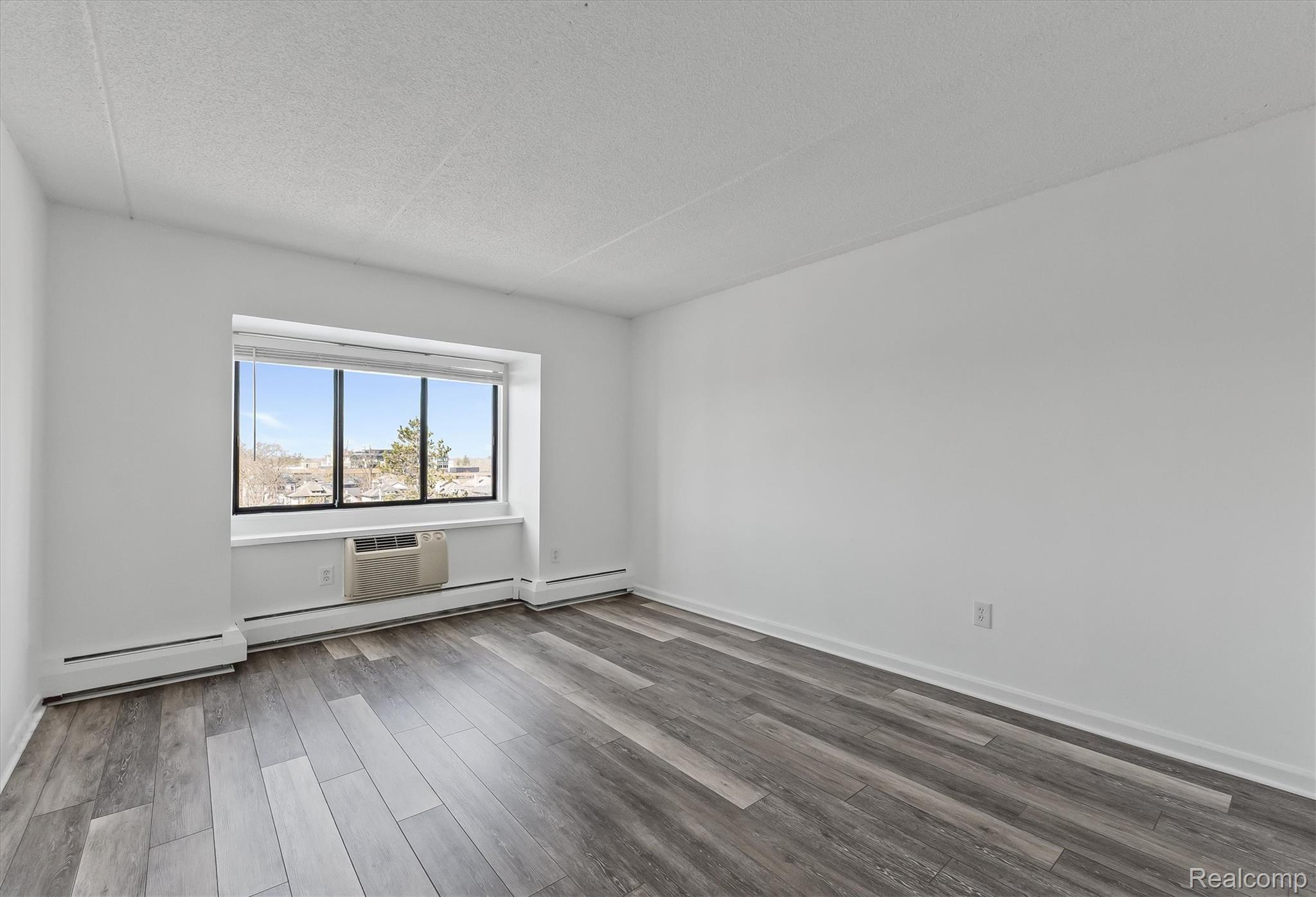 35300 Woodward Avenue 507