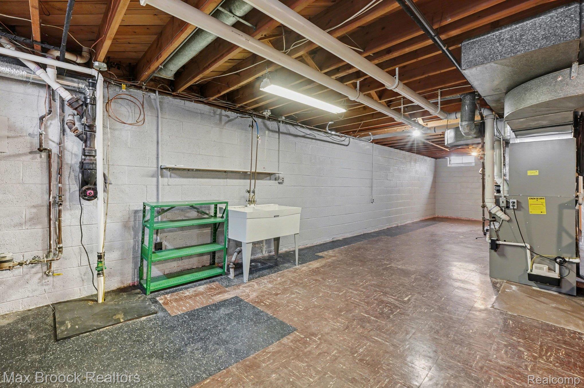 3436 Paddington Drive