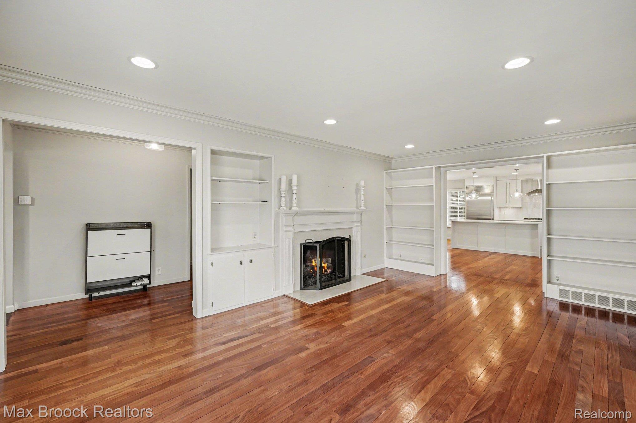 3436 Paddington Drive