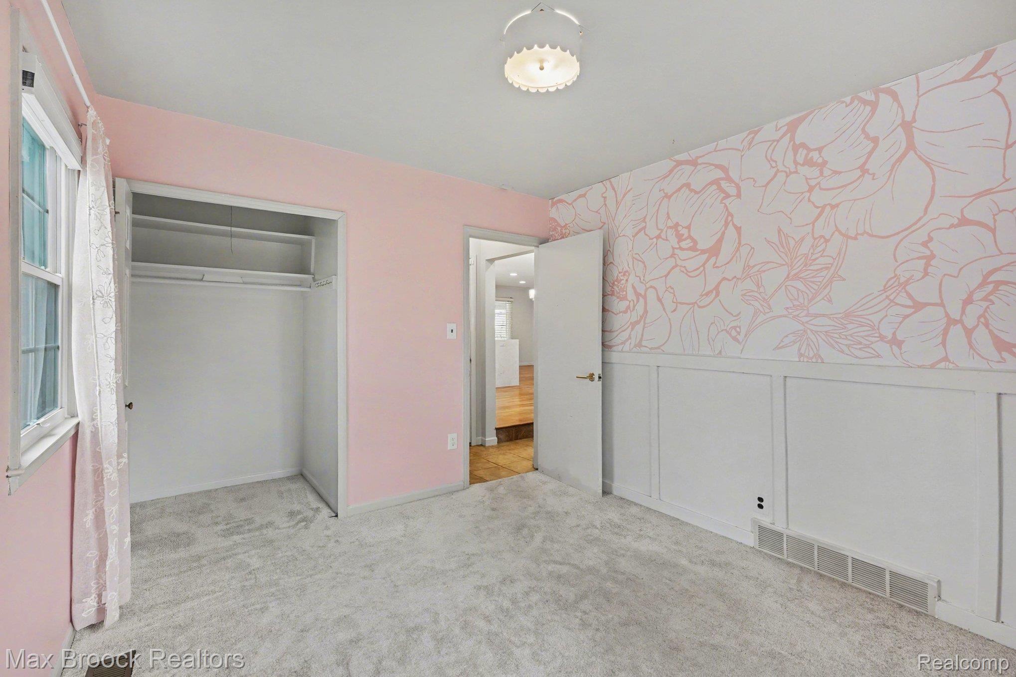 3436 Paddington Drive