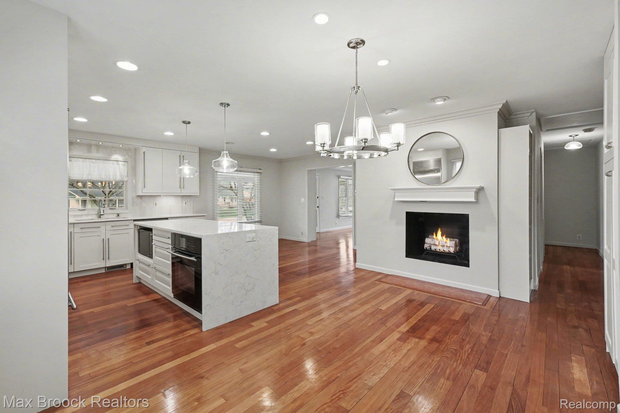 3436 Paddington Drive