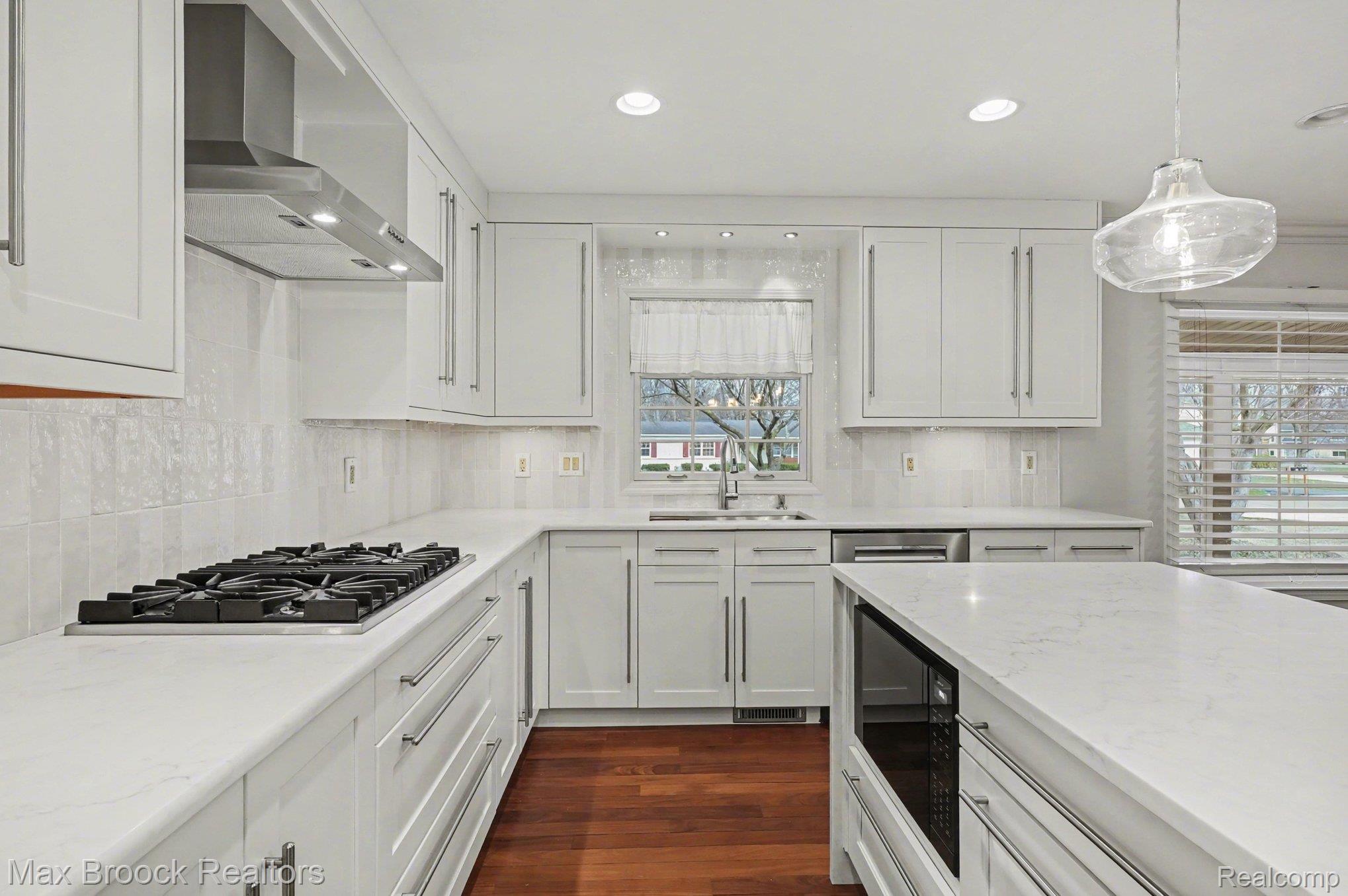 3436 Paddington Drive