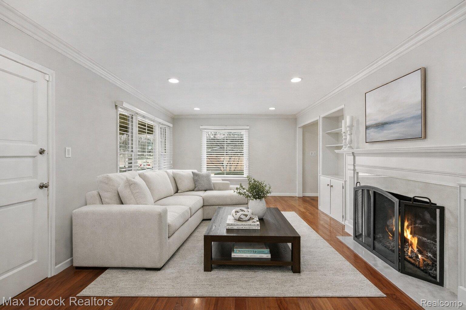 3436 Paddington Drive