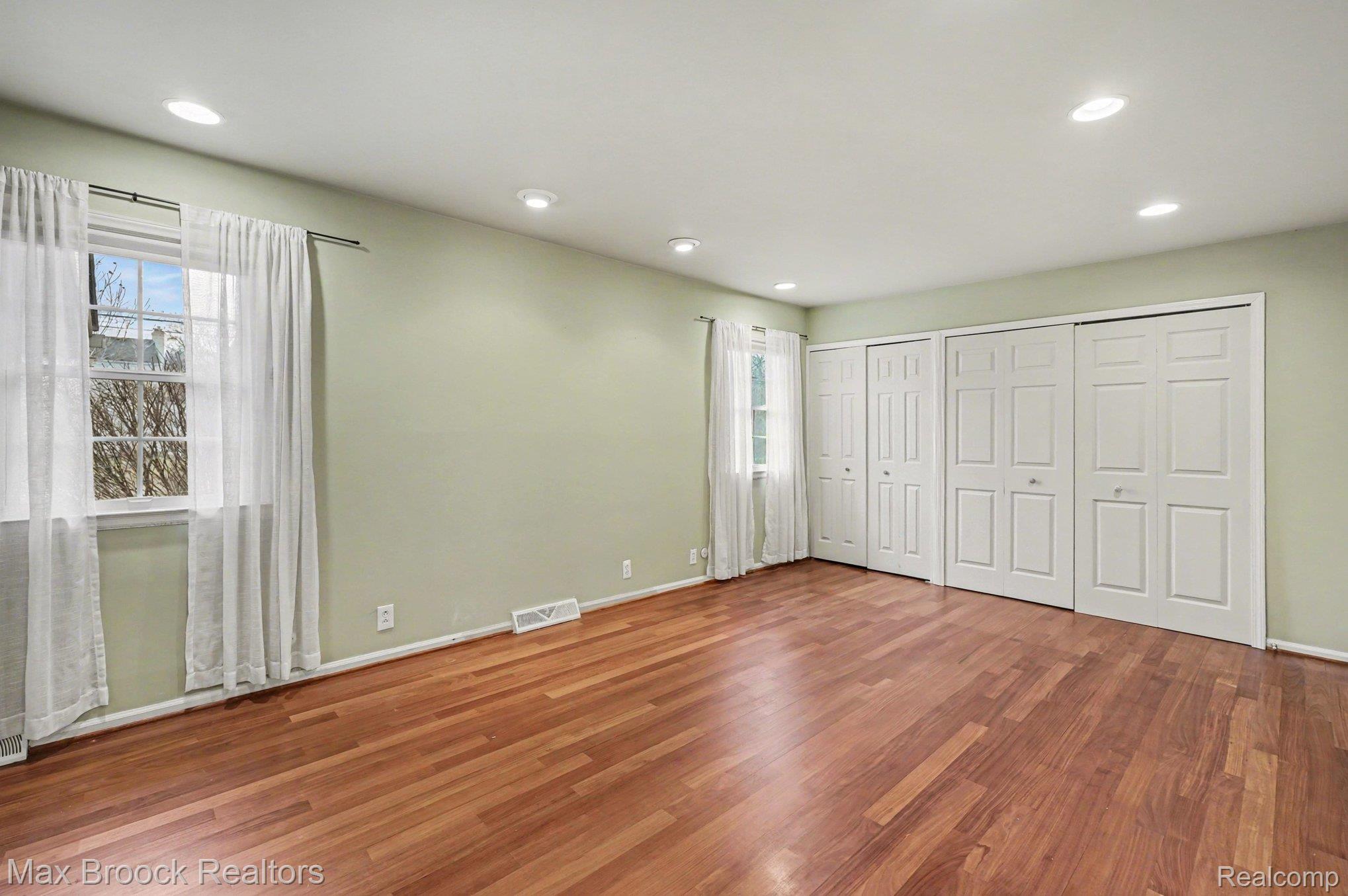 3436 Paddington Drive