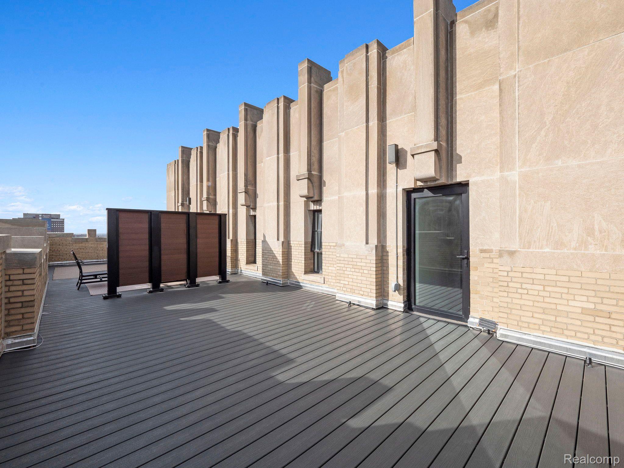 7430 2nd Avenue 1011