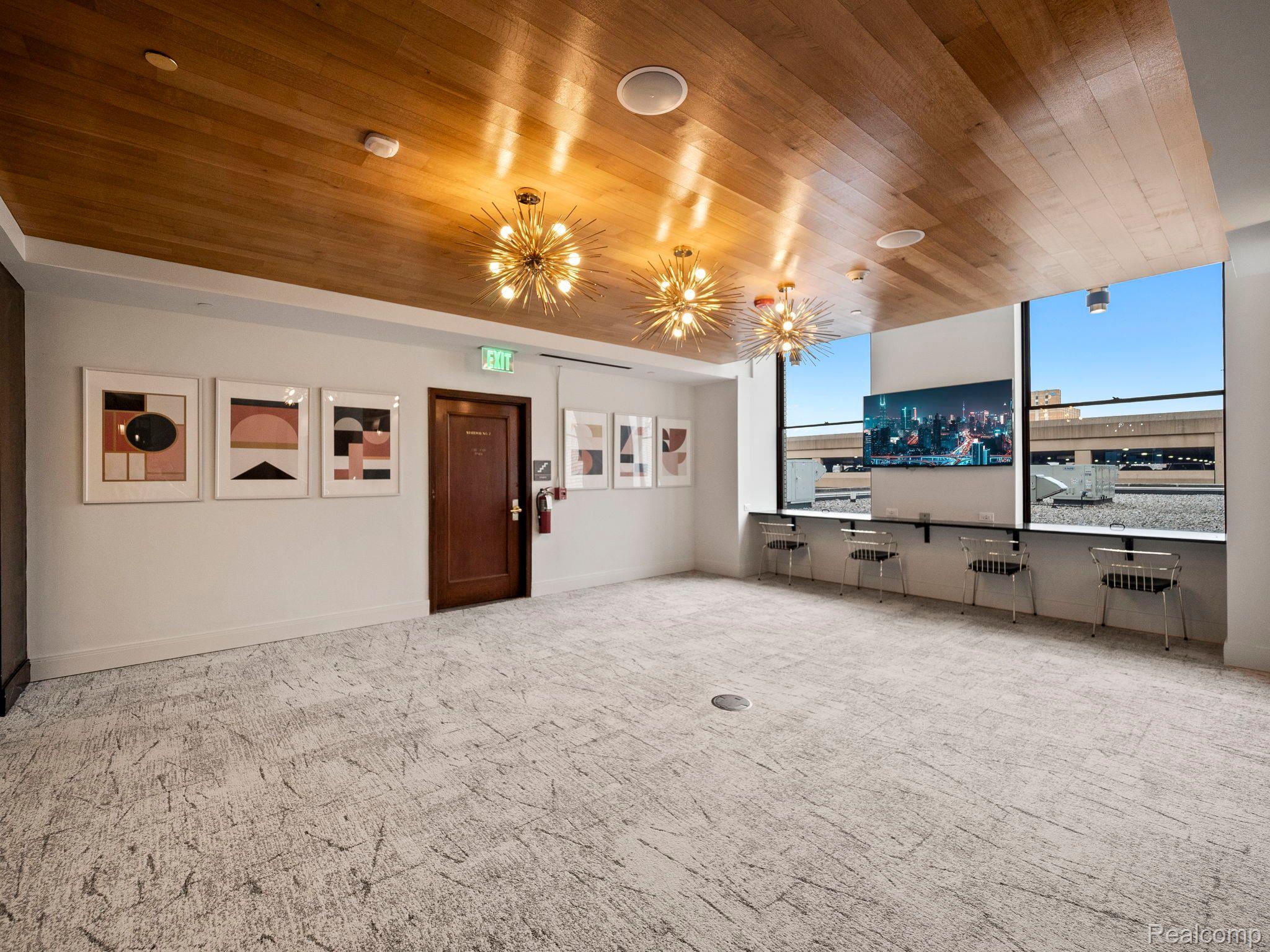 7430 2nd Avenue 1011