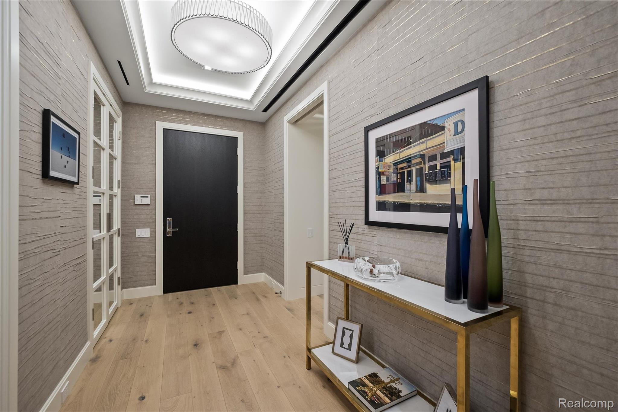 369 N Old Woodward Avenue 207