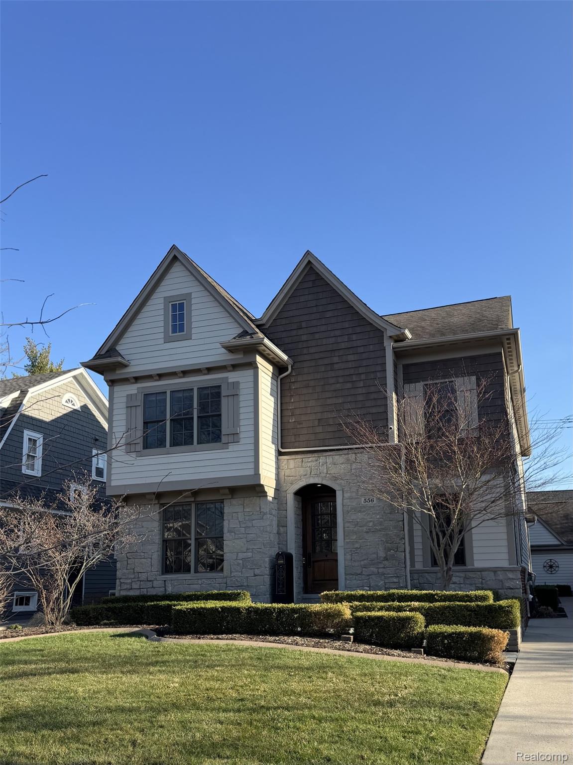 556 Ridgedale Avenue