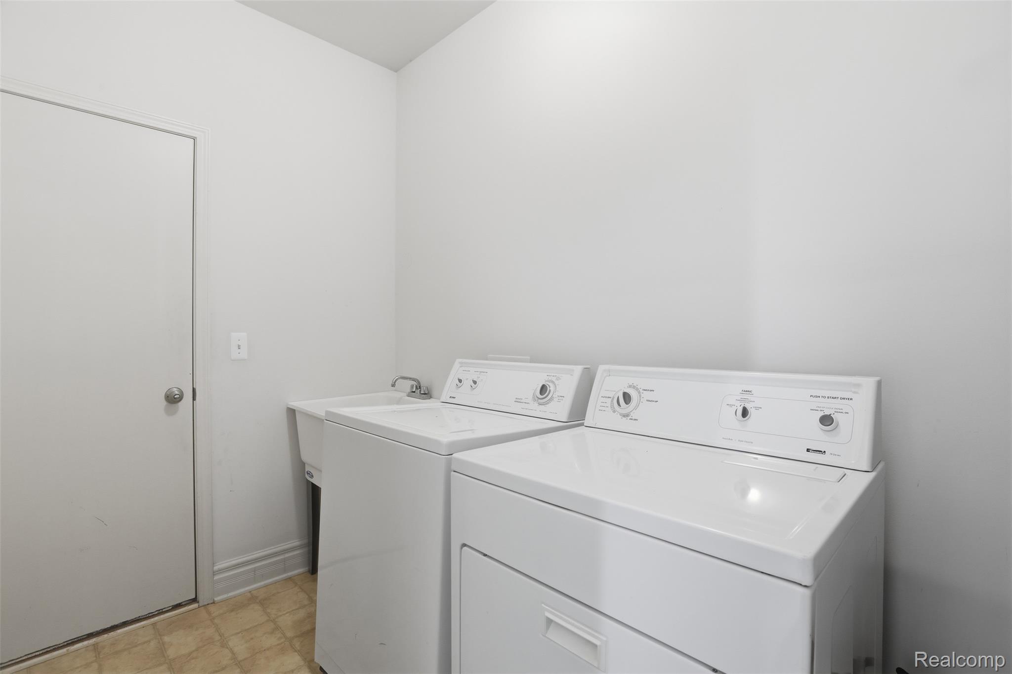 37225 Berkleigh Court